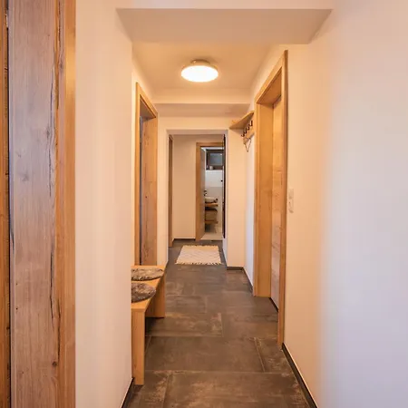 Michael アパート *